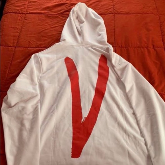 Vlone hoodie - Picture 2 of 2